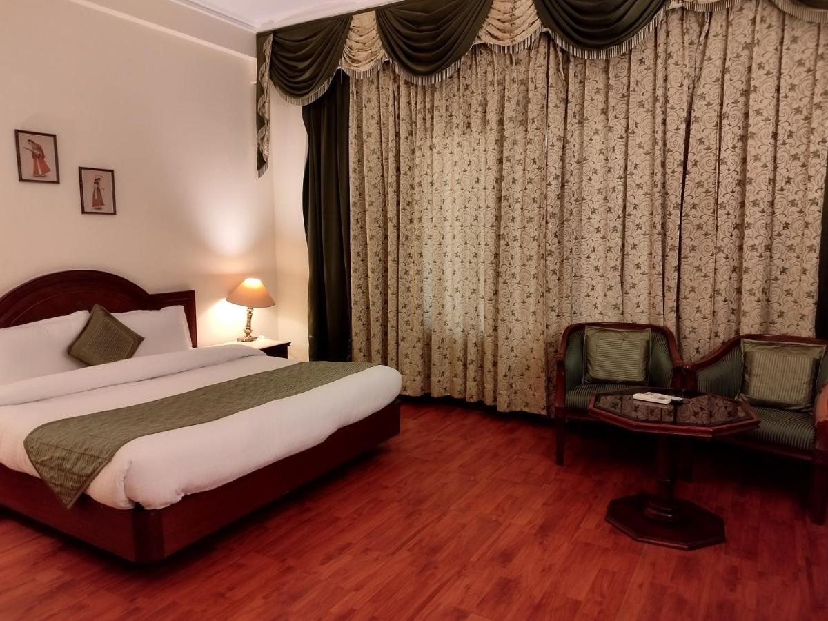 Hotel Sepal Бхатинда Экстерьер фото