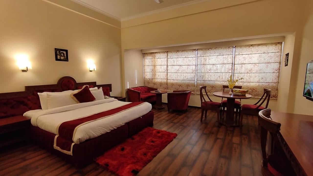 Hotel Sepal Бхатинда Экстерьер фото