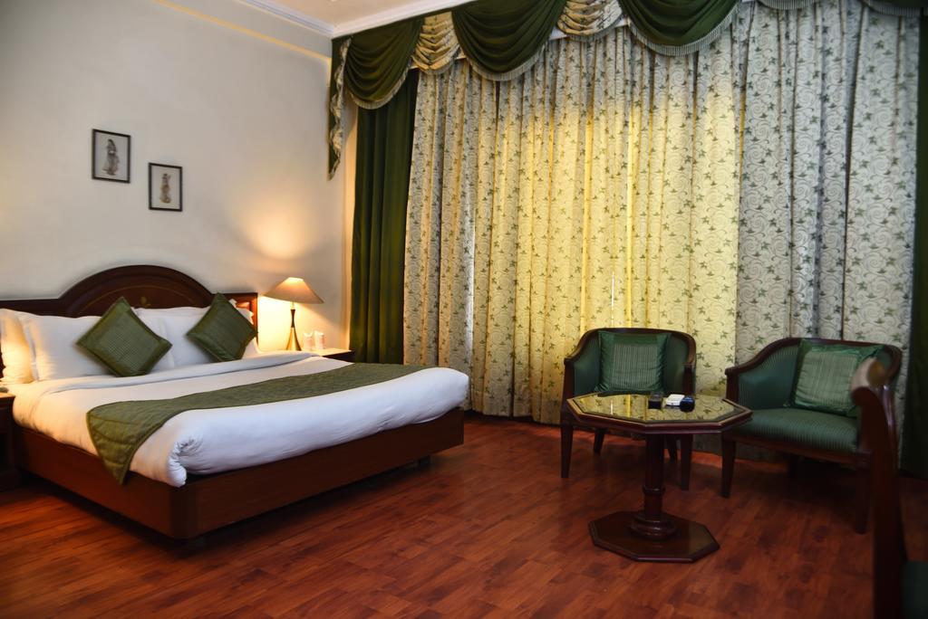 Hotel Sepal Бхатинда Экстерьер фото